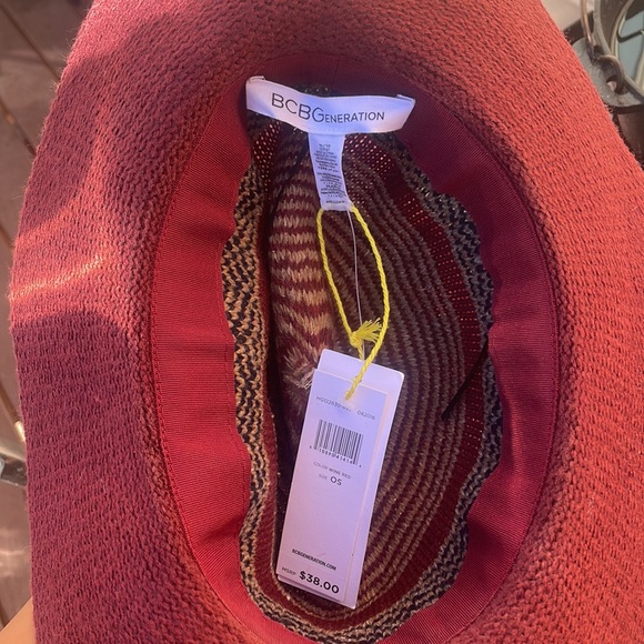 BCBG Hat - Picture 4 of 4